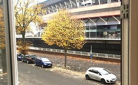 3 Fitzhamon Embankment Apartments Opposite Principality Stadium - Long Stay Offer